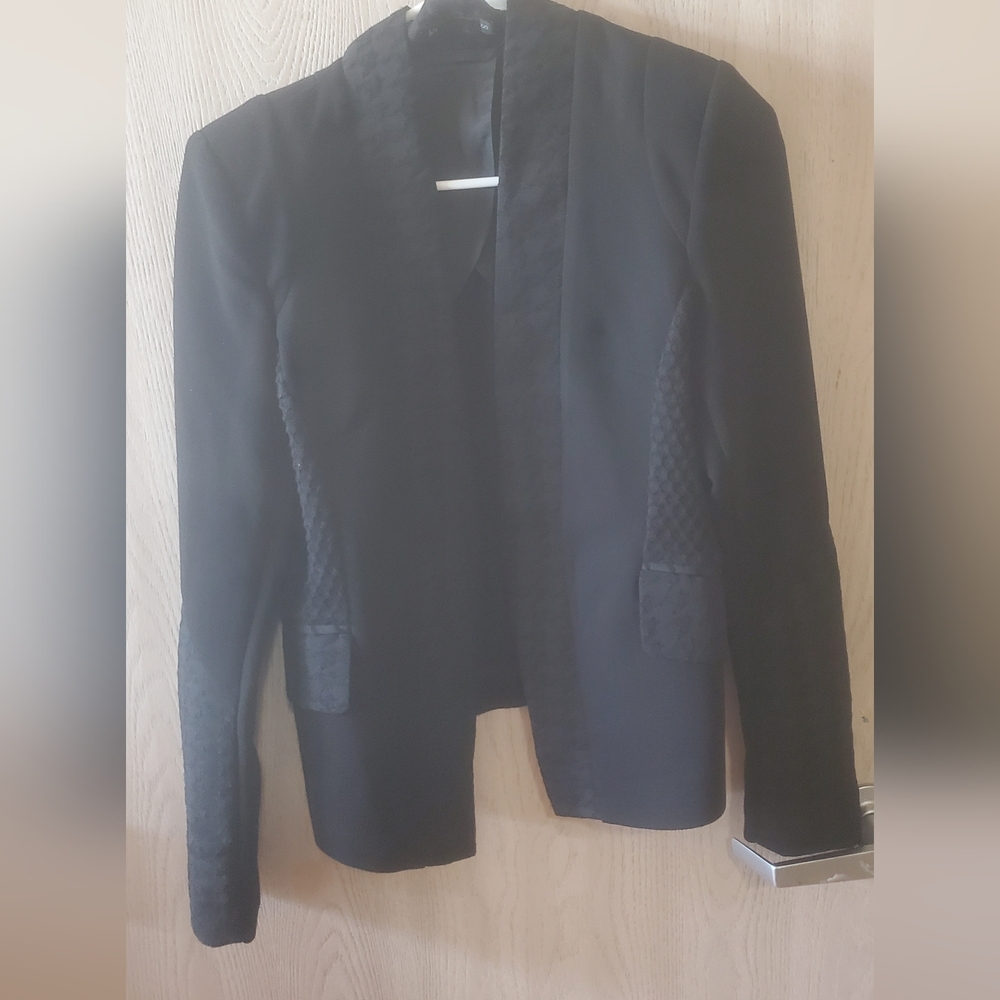 Ju's Black Blazer
